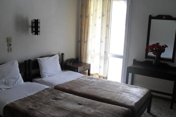 Room 3 of 14