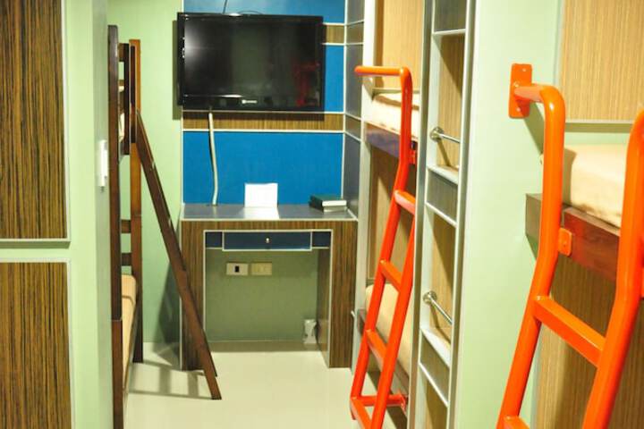 Room 16 of 43