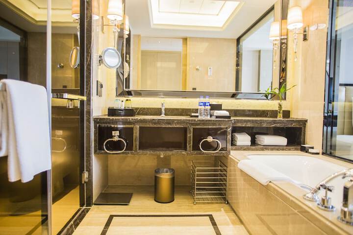 Clean Restrooms