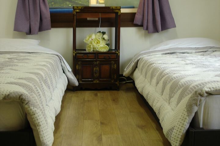 Room 5 of 36