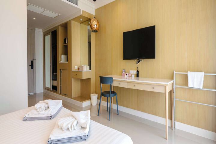 Room 20 of 284