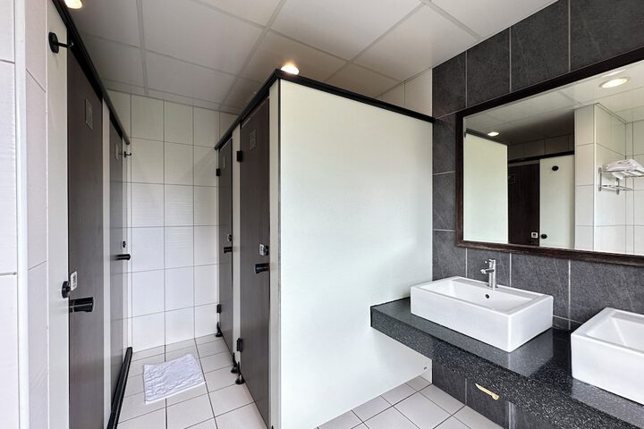 Room 12 of 31