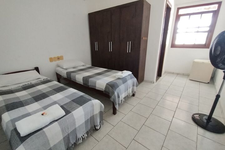 Room 2 of 37