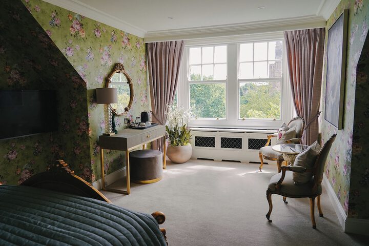 Room 19 of 36