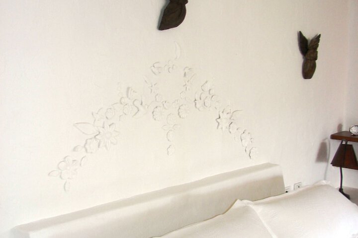 Room 4 of 14