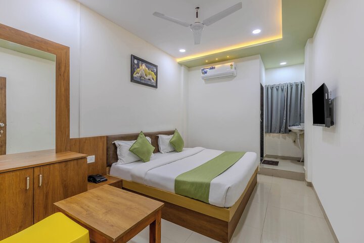 Room 3 of 36