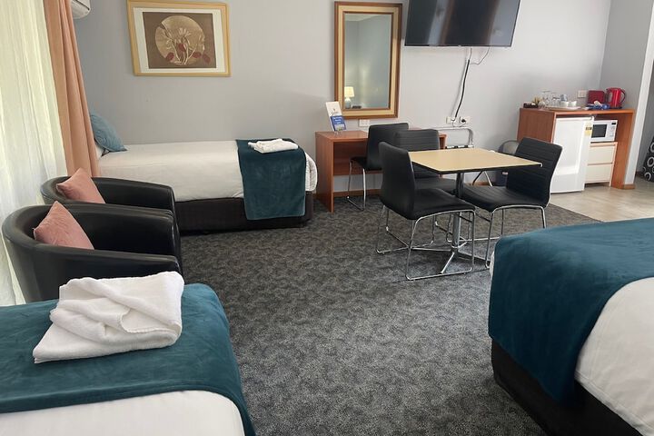Room 34 of 59