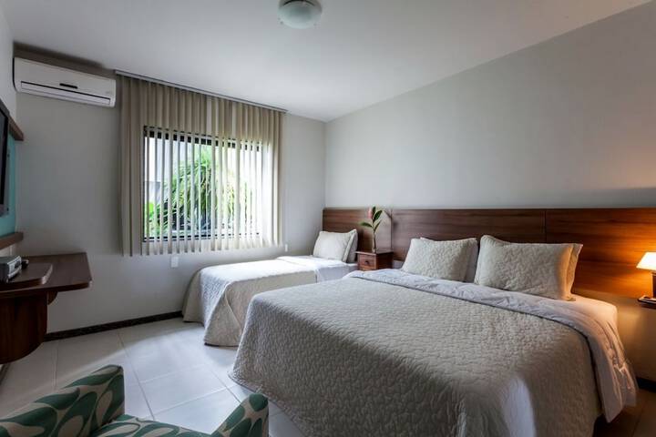 Room 3 of 40
