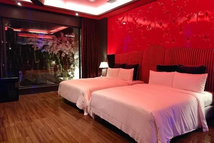 Room 12 of 56