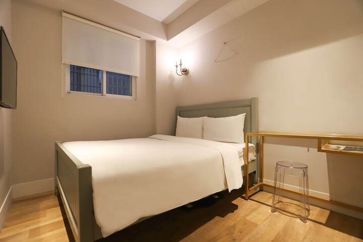 Room 29 of 57