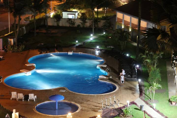 Pool 16 of 30