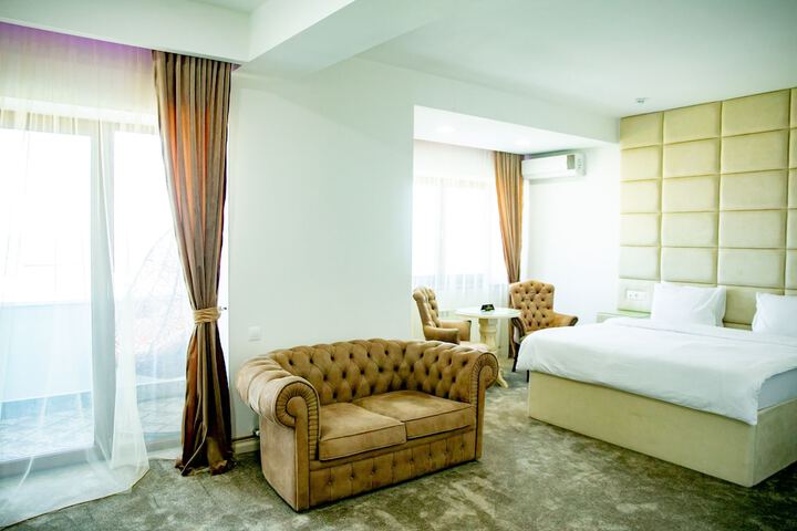 Room 19 of 59