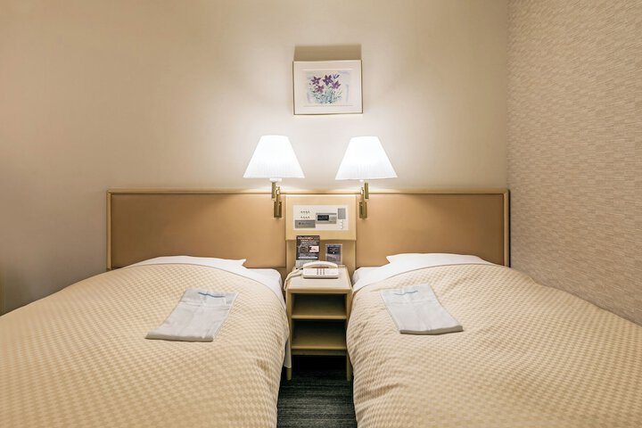 Room 25 of 57