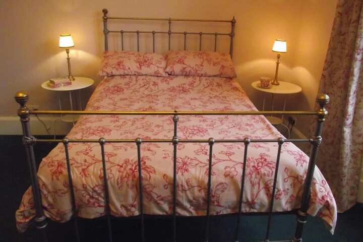 Room 6 of 45