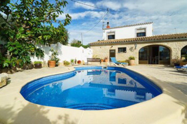 Pool 22 of 33