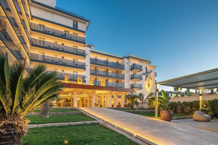 Hotel 77 of 88