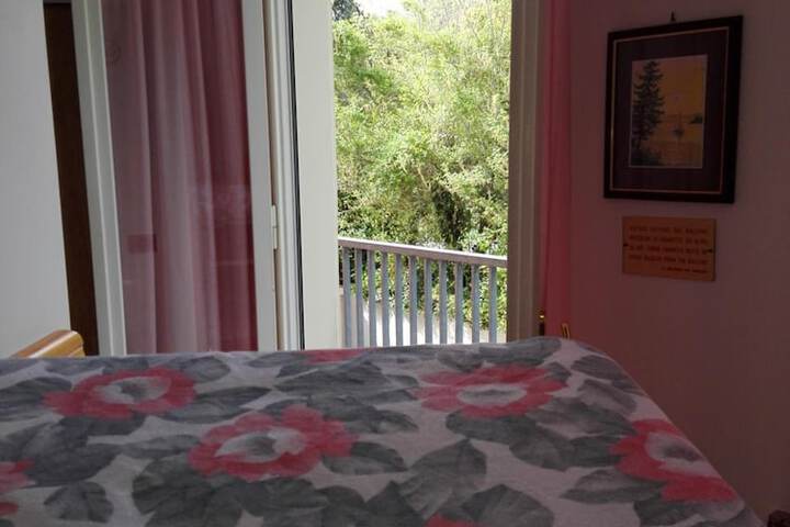 Room 19 of 48