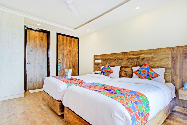 Room 15 of 24