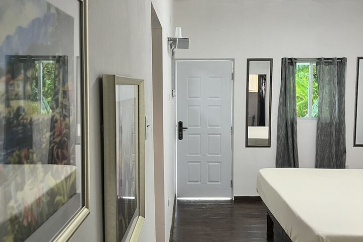 Room 32 of 105