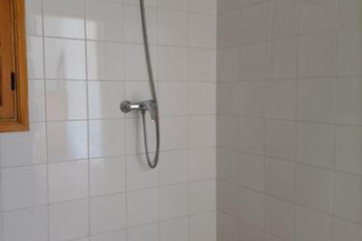 Room 89 of 99