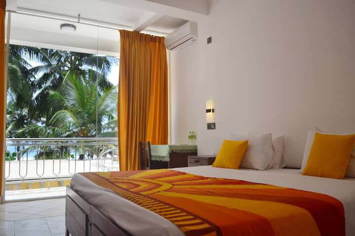 Room 12 of 39