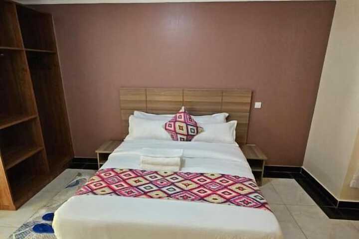 Room 3 of 61