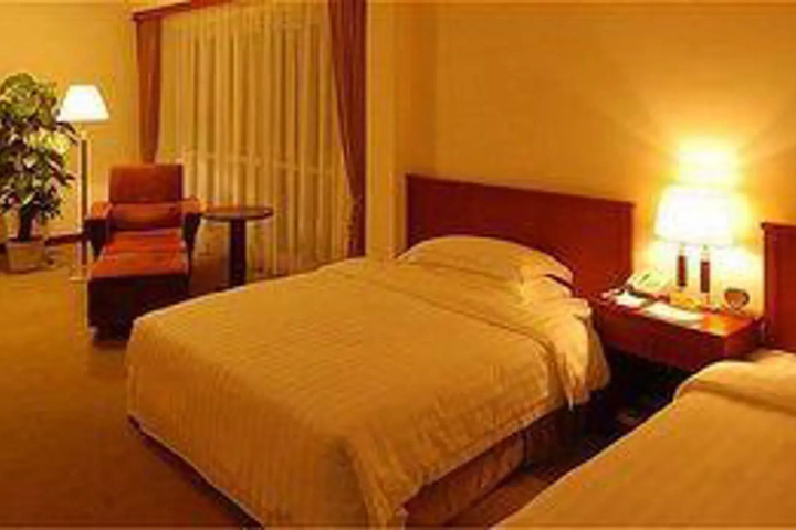 Room 3 of 5