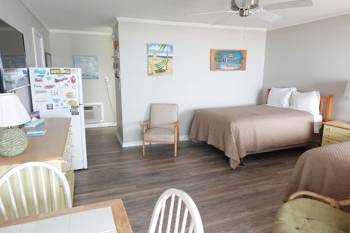 Room 105 of 282