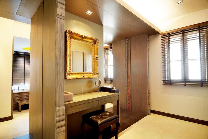 Room 55 of 140