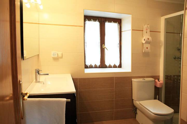 Room 12 of 17