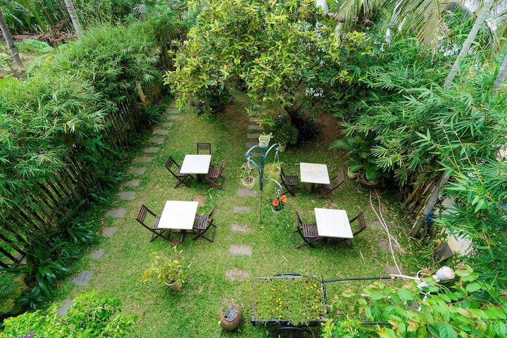 Terrace/Patio 11 of 48