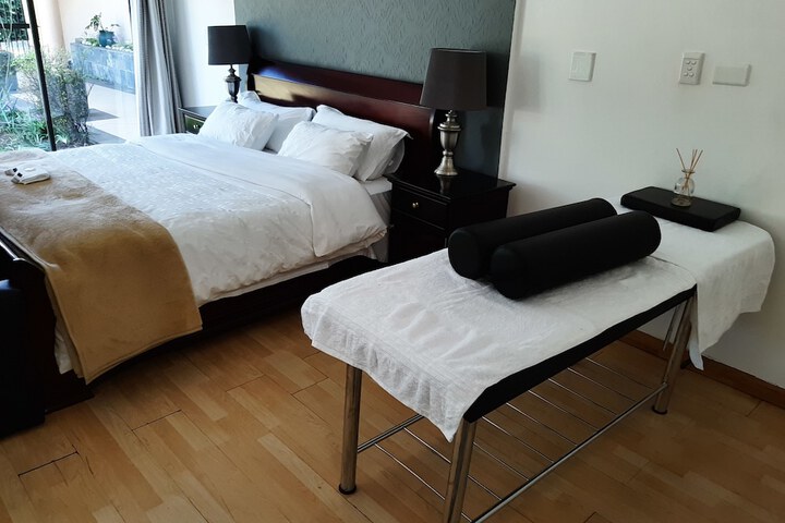 Room 42 of 60