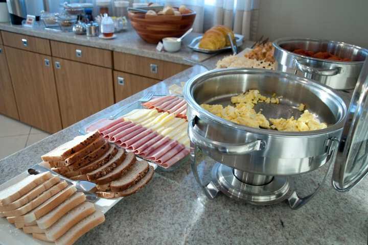 Breakfast/Coffee Service 28 of 36