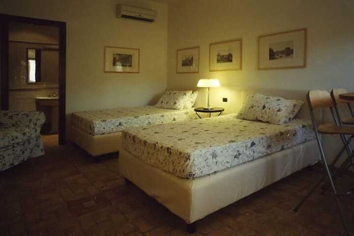 Room 8 of 37