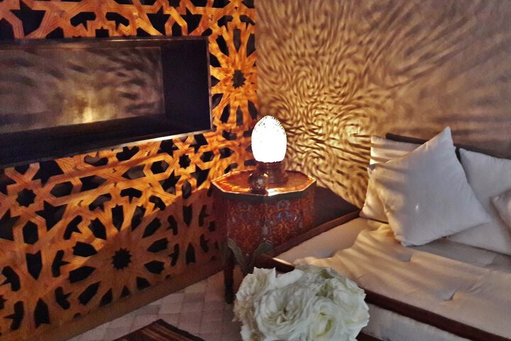 Lounge 60 of 80