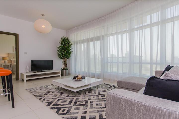 Remarkable Value For 1 Bed in Lofts West - The Best Location in Downtown#19