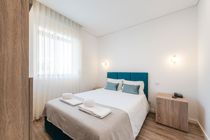 Room 10 of 21