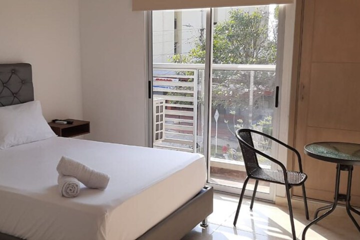 Room 8 of 38