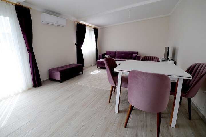Room 27 of 74