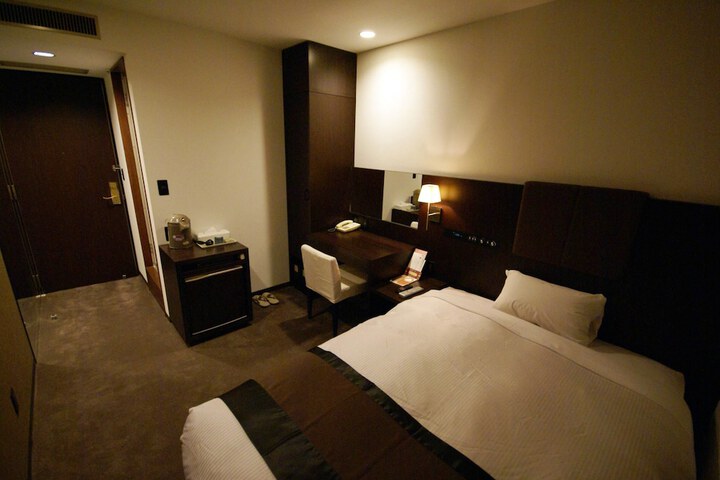 Room 13 of 68