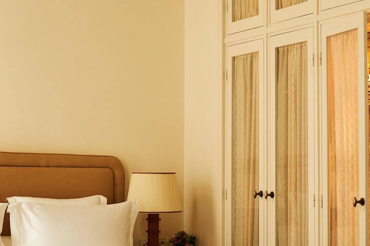 Room 12 of 61