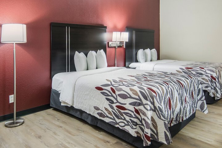 Double Superior King Bed (1 of 9)