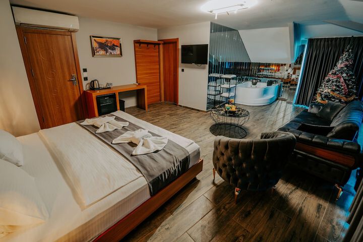 Room 18 of 35