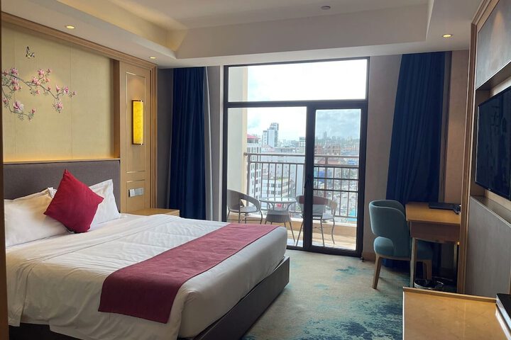Room 36 of 59