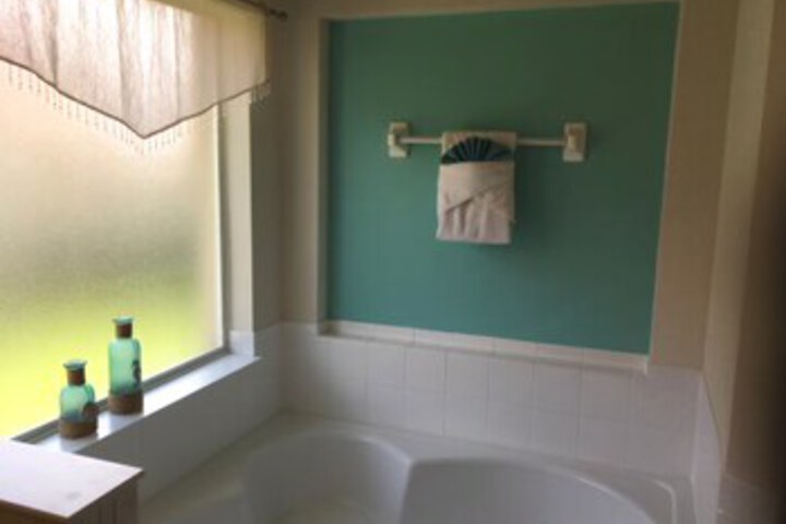 Room 4 of 19