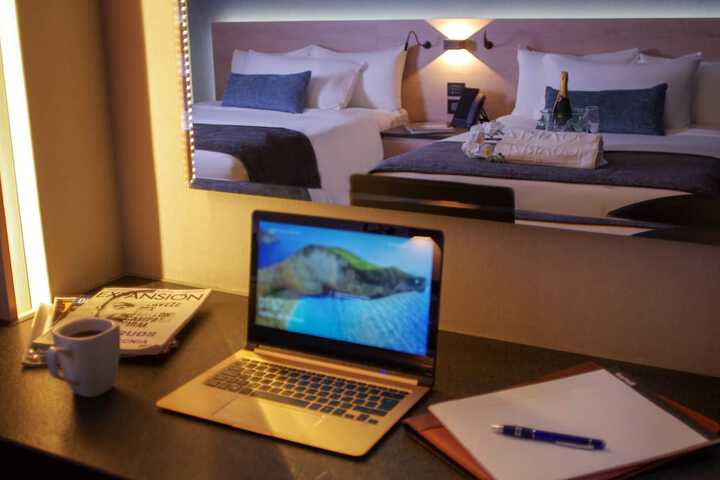 Room 48 of 118