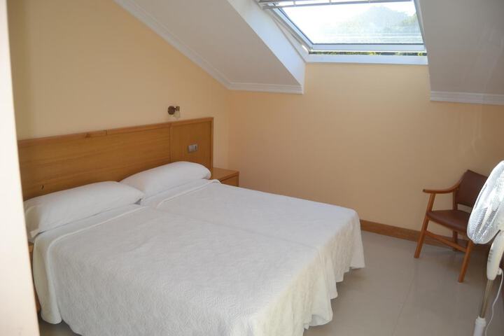 Room 20 of 39