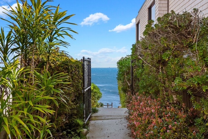 Property Grounds 23 of 35