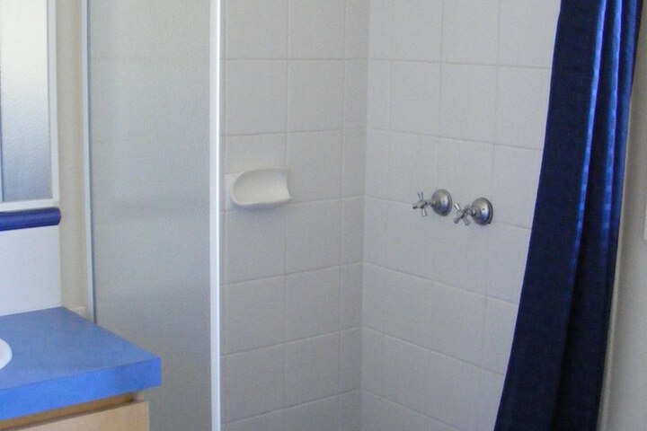 Room 17 of 36