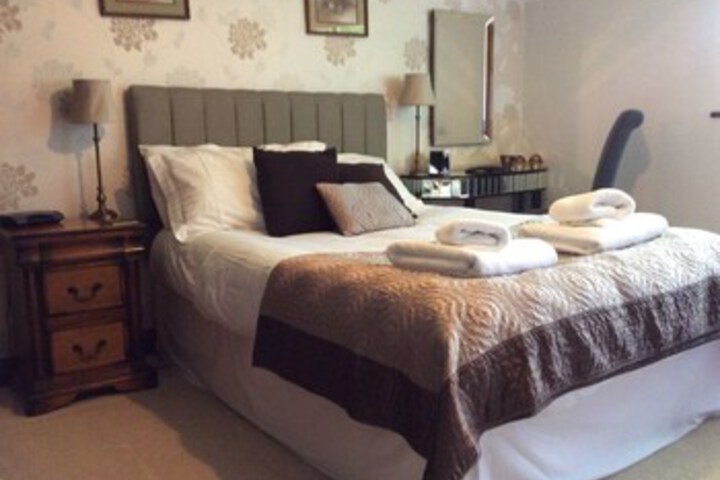Room 15 of 19